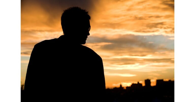 島津忠由はどんな人?顔画像や三菱ufj銀行勤務の経歴・島津家を調査! それ知りたいな